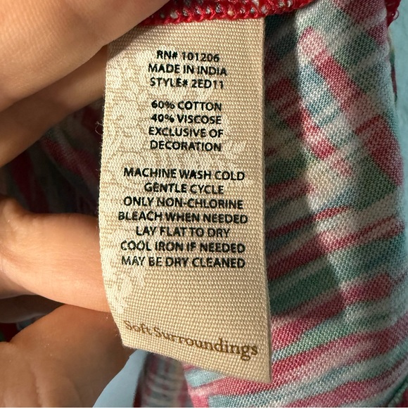 Soft Surroundings Tropical Print Tank - Picture 4 of 5